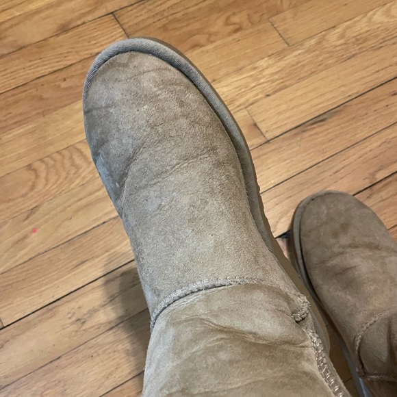 Sand Uggs - Picture 3 of 8